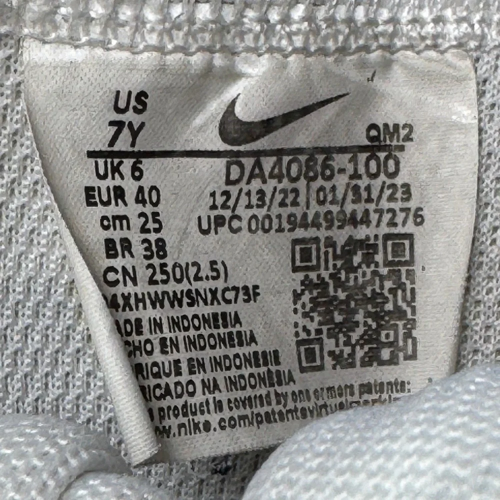 Nike‎ Blazer Mid 77 Kids Size 7Y White Black DA4086-100